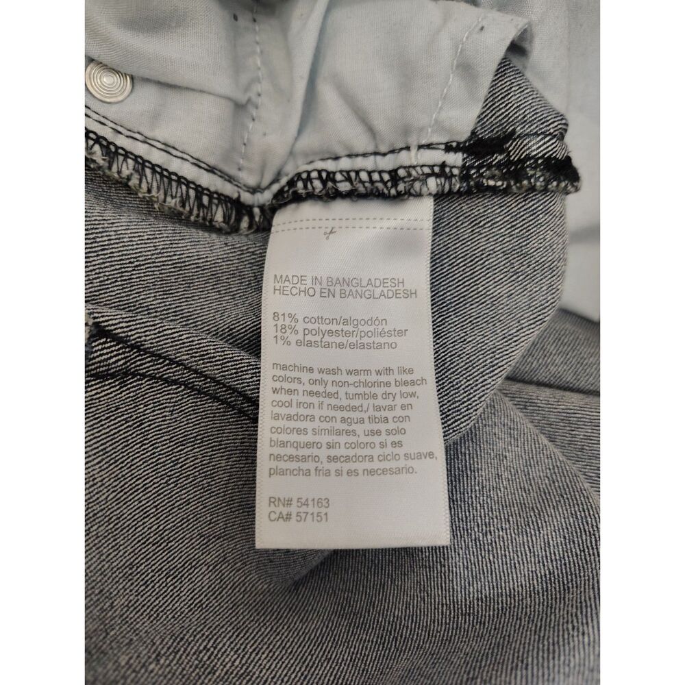 DKNY Jeans Denim Shorts Womens Size 8 Mid Rise Cuffed Stretch Blue Casual - Picture 5 of 5